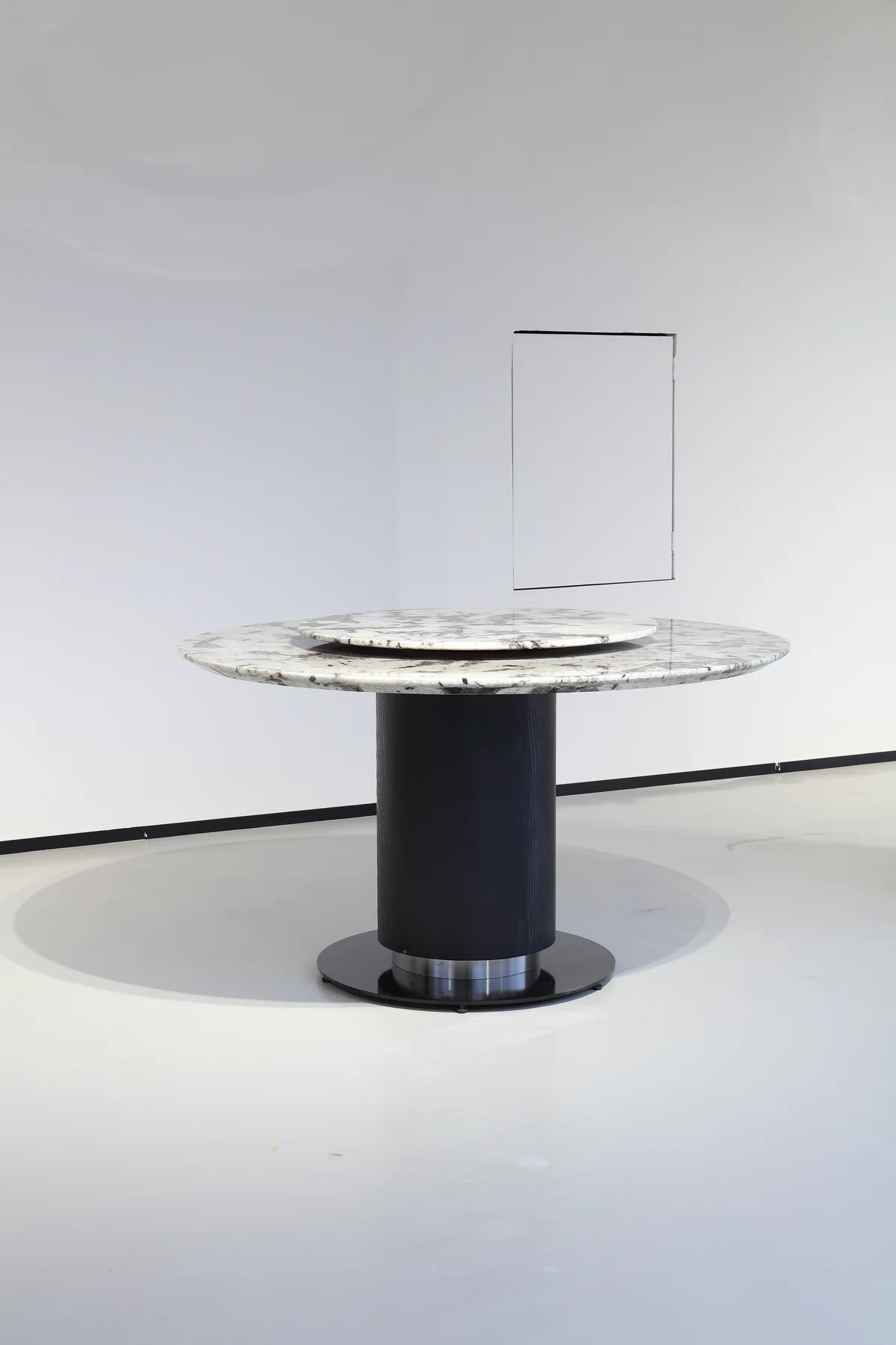 DIANKE Round Dining Table DT-0524 - full product view