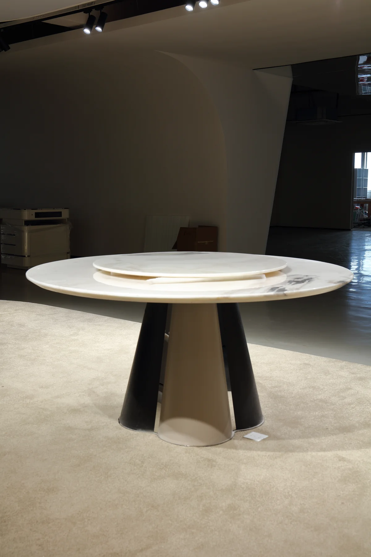 DIANKE Round Dining Table DT-1009 - full product view