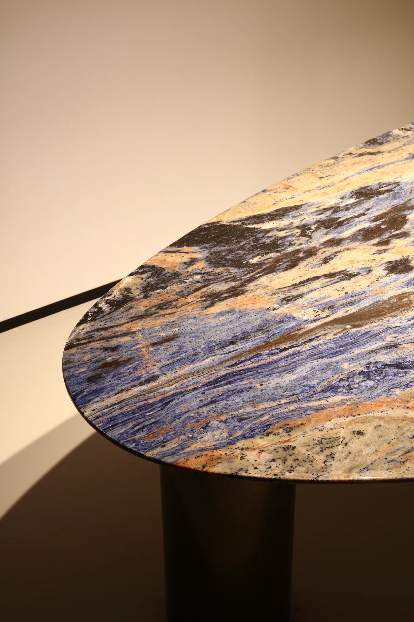 Jingtai Blue Oval Dining Table - detail view 3